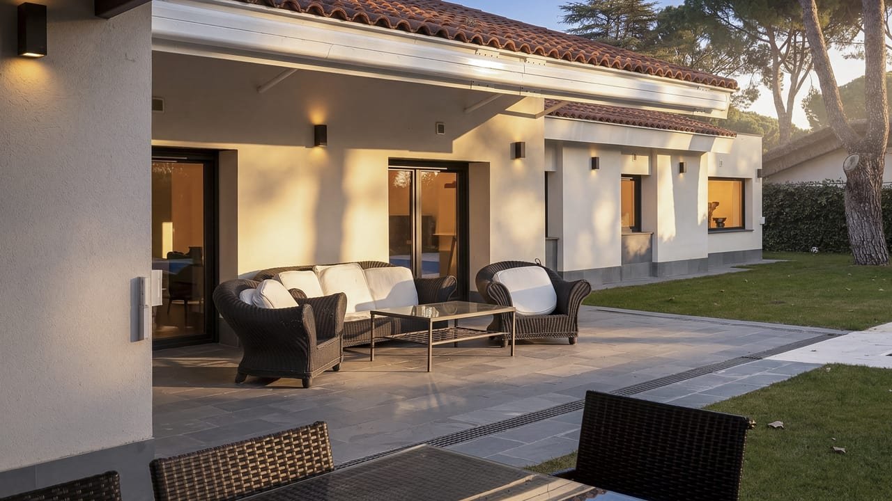 Ampliación y reforma de vivienda en Villanueva de la Cañada — imagen 2 de 5