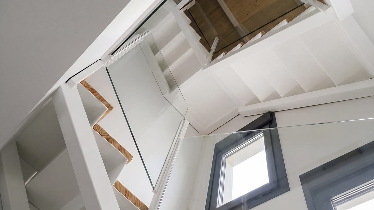 Vivienda entre medianeras en Villanueva del Pardillo — fotografía del proyecto